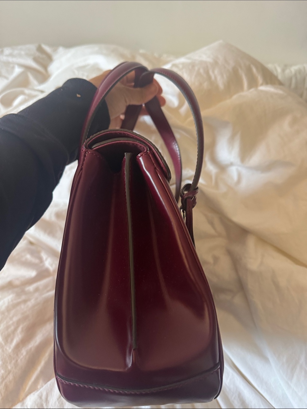Gucci Burgundy Leather Top-Handle Satchel with Gold Hardware - Picture 3 of 13